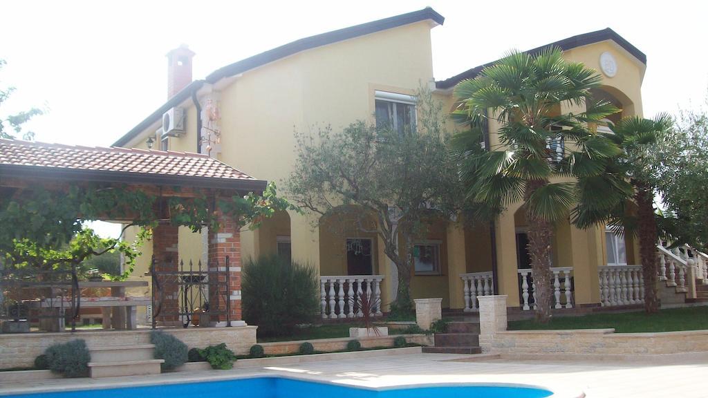 Apartments Barbara Пореч Екстер'єр фото